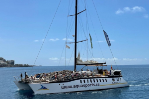 Catamarán Supercat - Delfines y Costa Premium - 4 Horas
